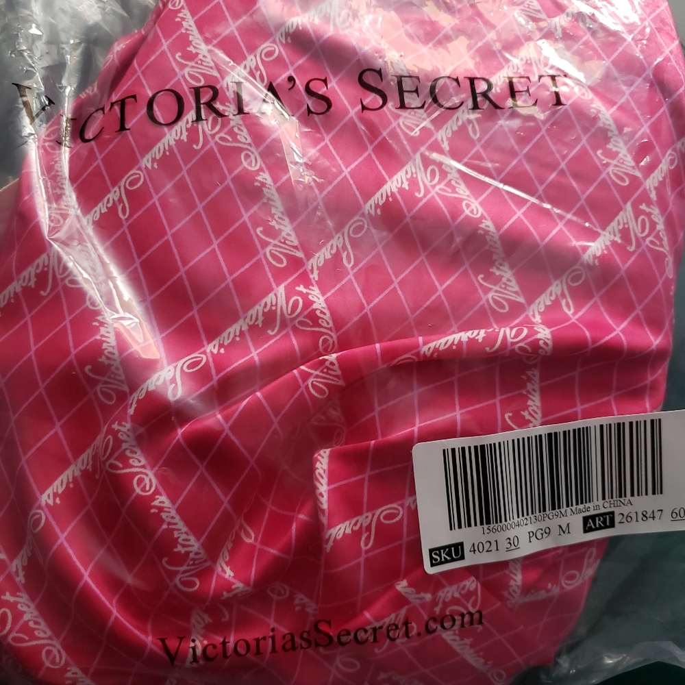 Victoria's Secret Satin w Fur Trim Slippers, Brand New - Picture 4 of 4
